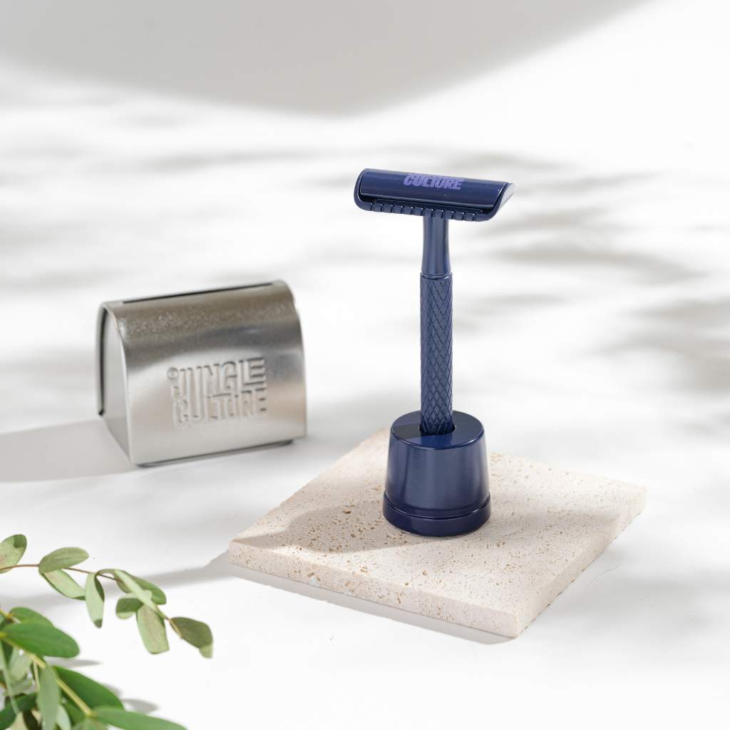 Metal Safety Razor, Including 10 Blades & Stand, Sapphire Blue